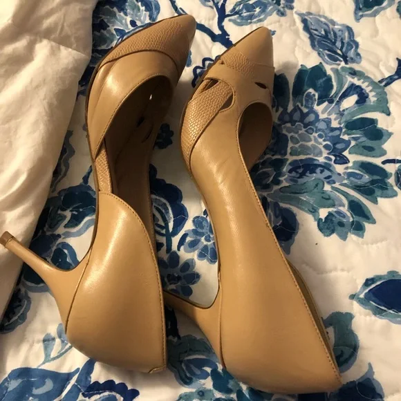 Nine West Light Natural Patent 3 inch High Heels GUC - Picture 7 of 10